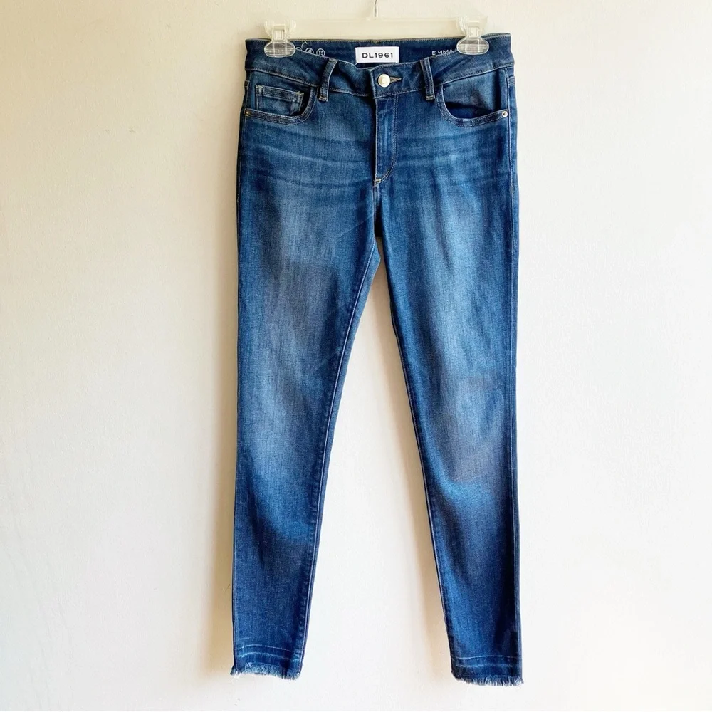 DL1961 Emma Power Leggings Size 27 Raw Released Hem Quilter Dark Skinny Jeans